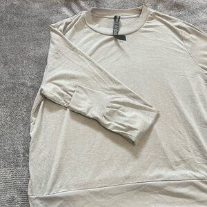 Vuori women’s  Light Tan Long Sleeve Shirt